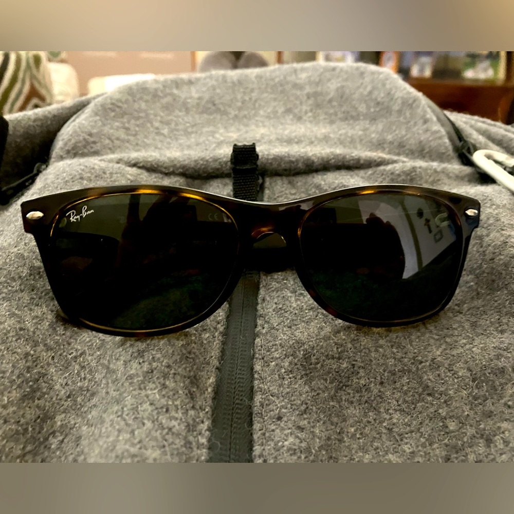 Ray ban tortoise sunglasses